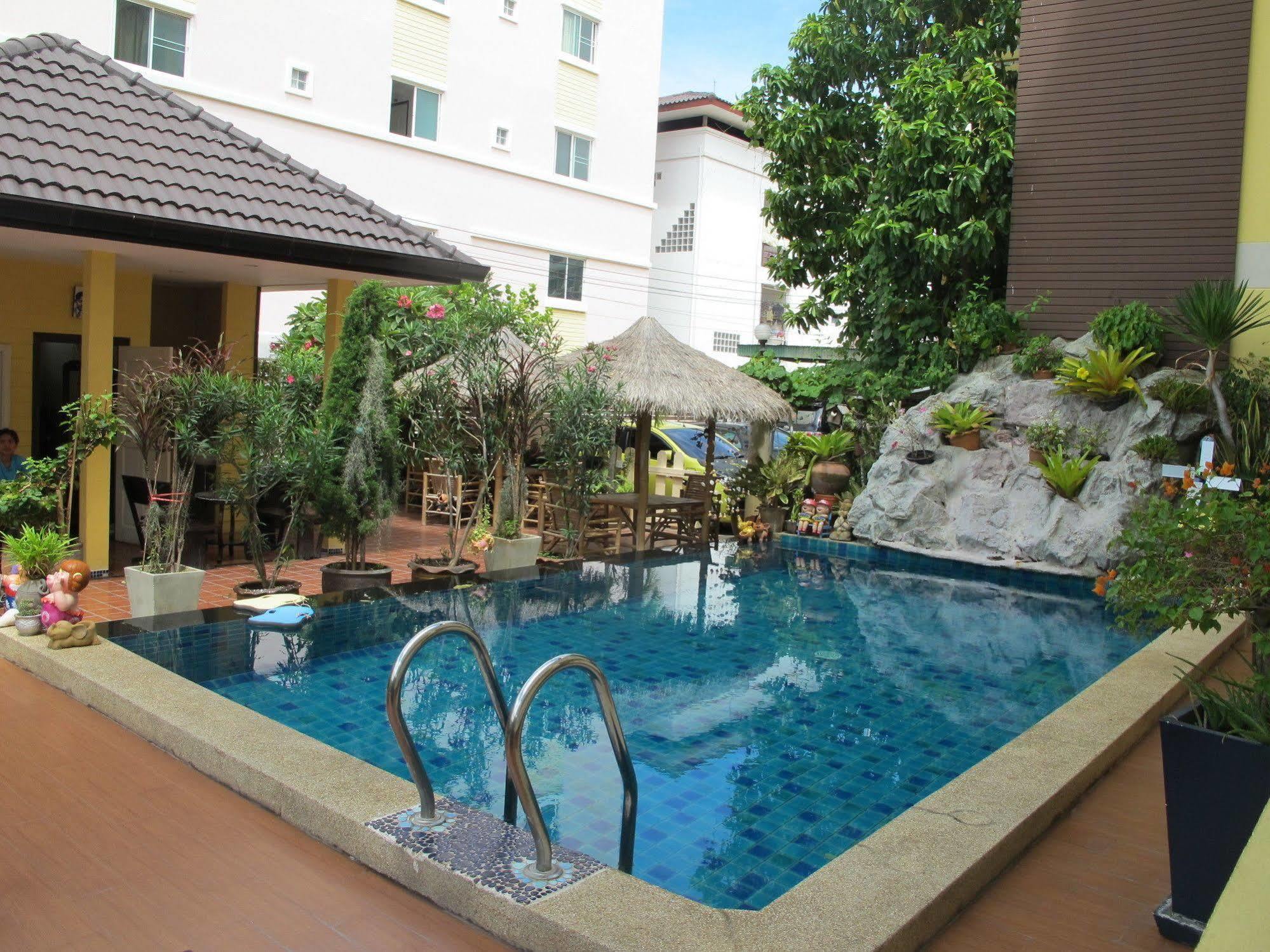 Pius Place Pattaya Zewnętrze zdjęcie